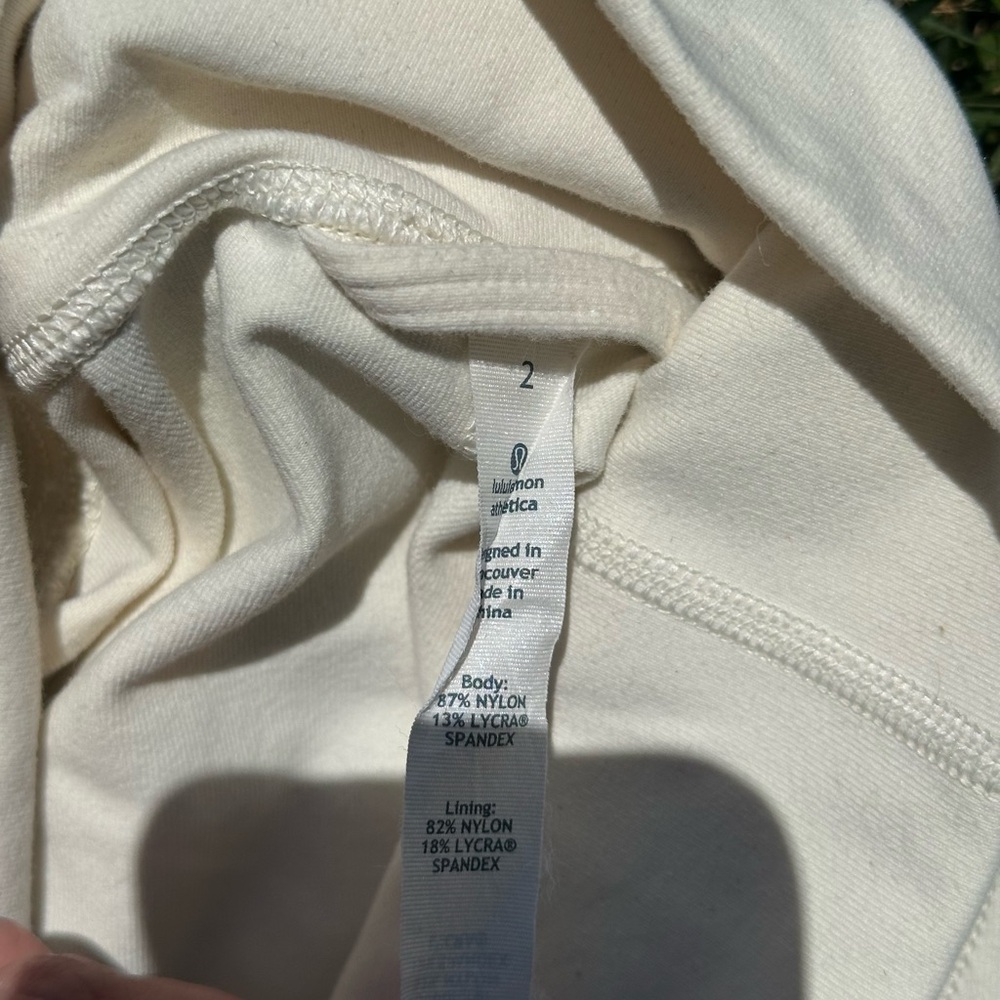 Lululemon Jacket - Picture 6 of 6